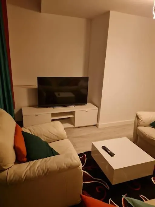 Family Home Ливерпуль